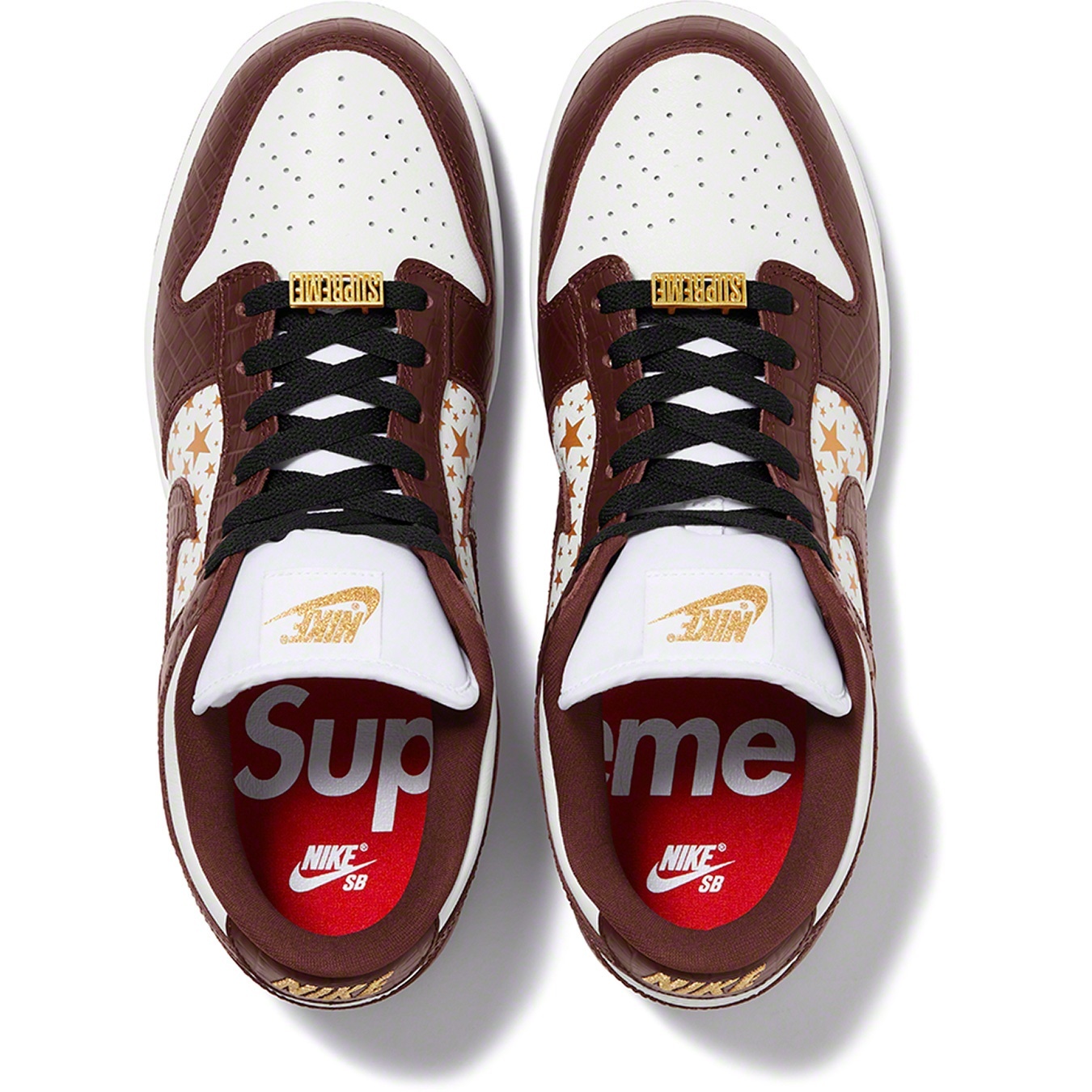 Supreme®/Nike® SB Dunk Low view 7